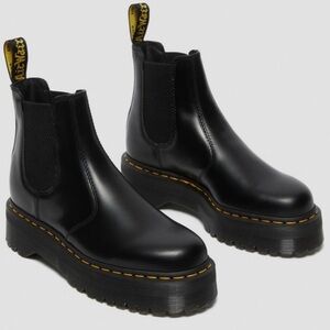 2976 SMOOTH LEATHER PLATFORM CHELSEA BOOTS size 7 Women 6 Men